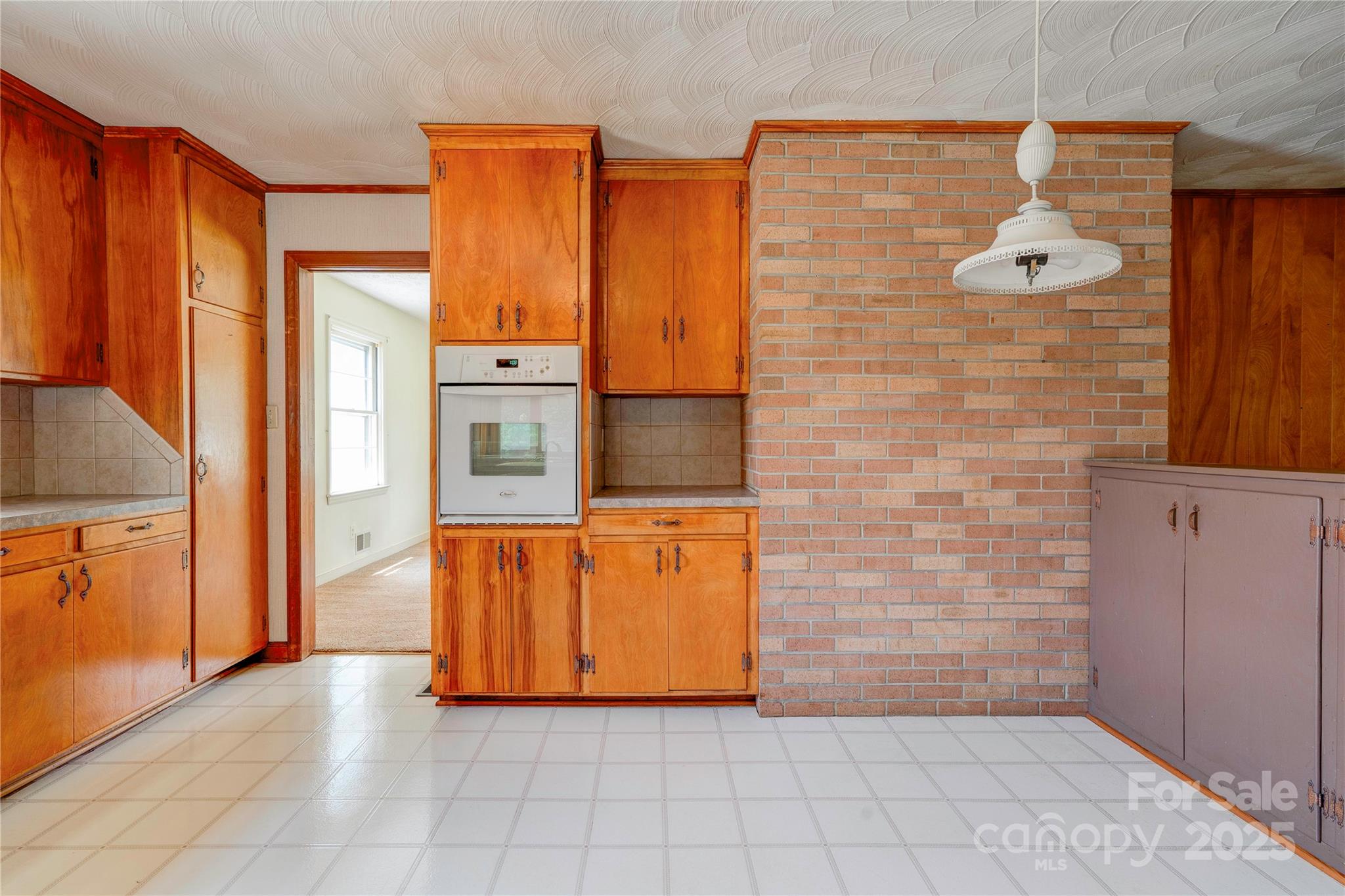 1400 N Post Road