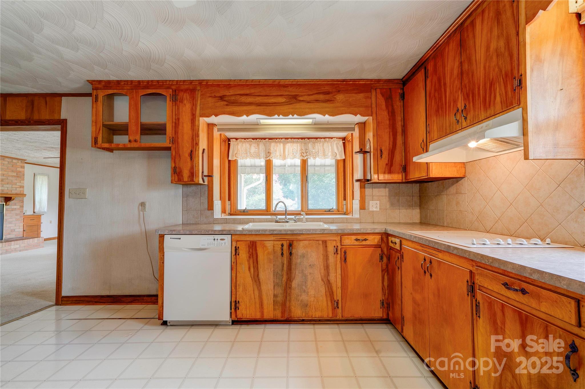 1400 N Post Road