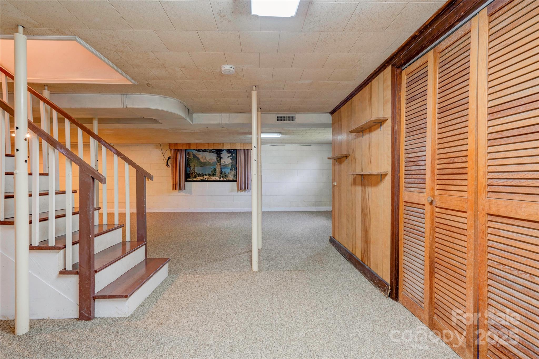 1400 N Post Road