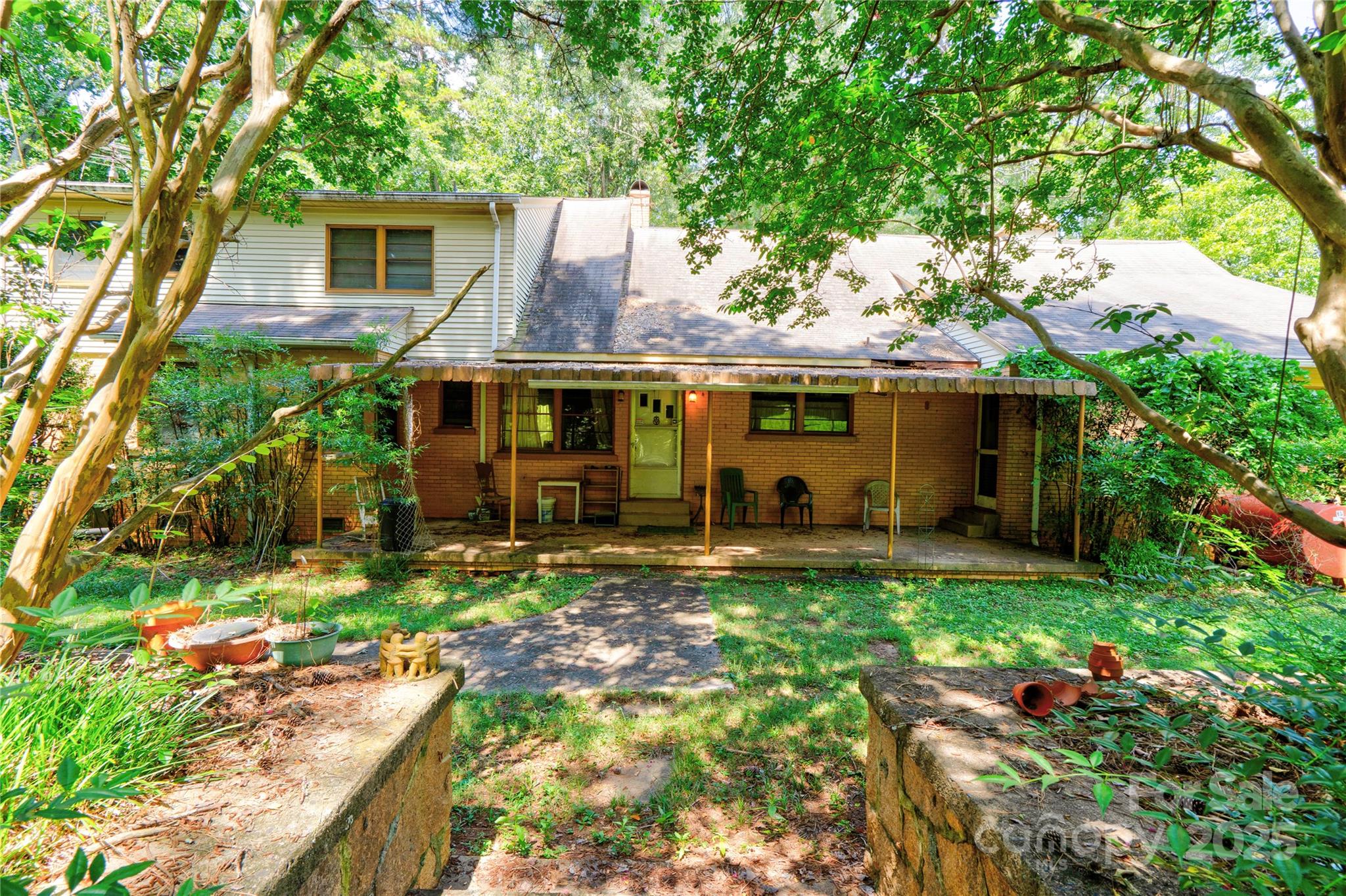 411 Country Club Road
