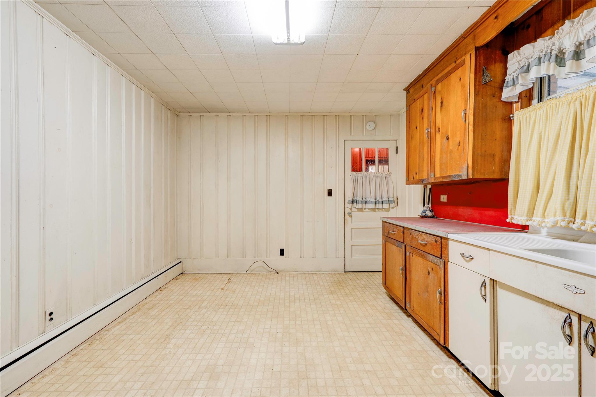 411 Country Club Road