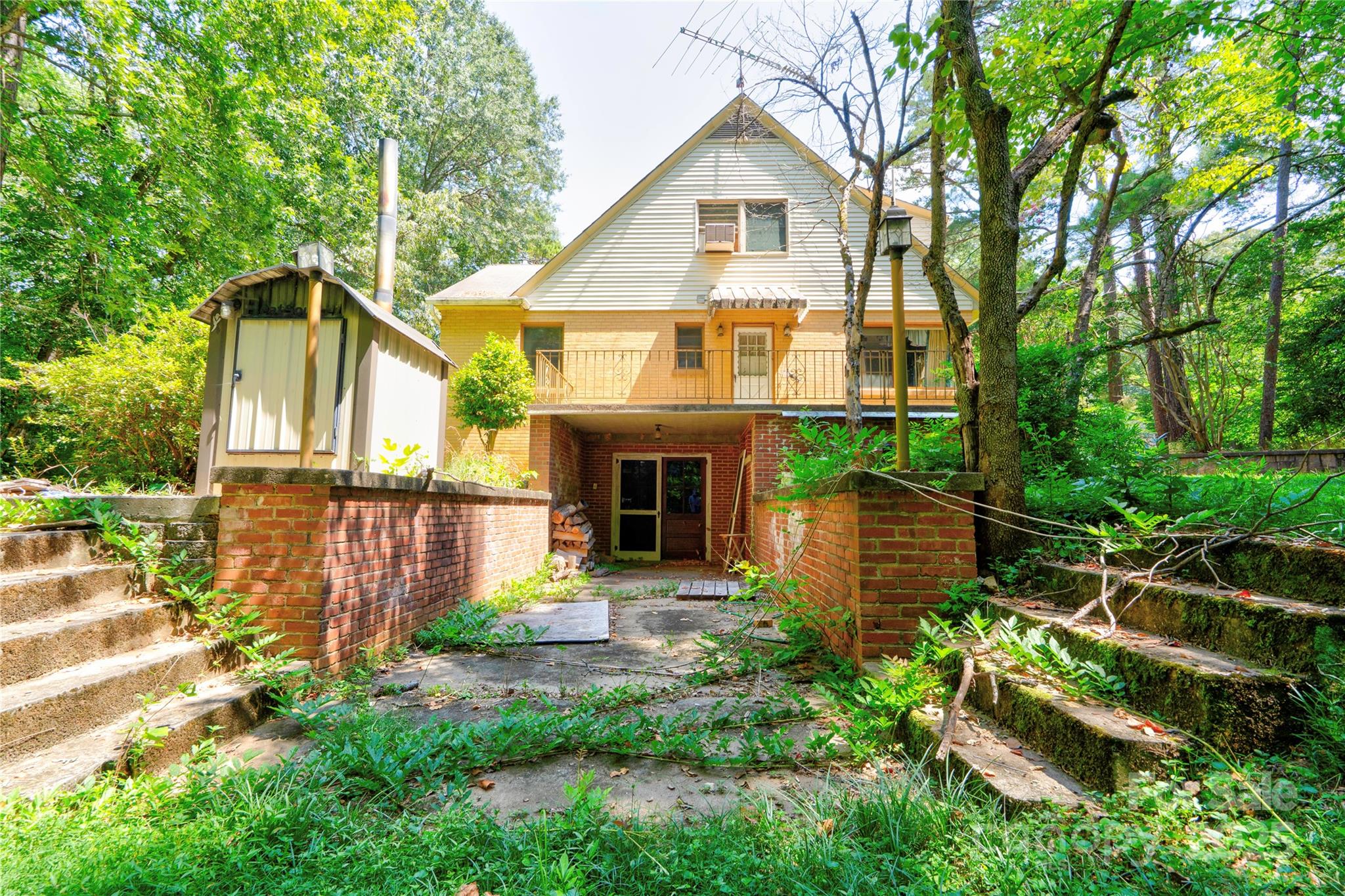 411 Country Club Road