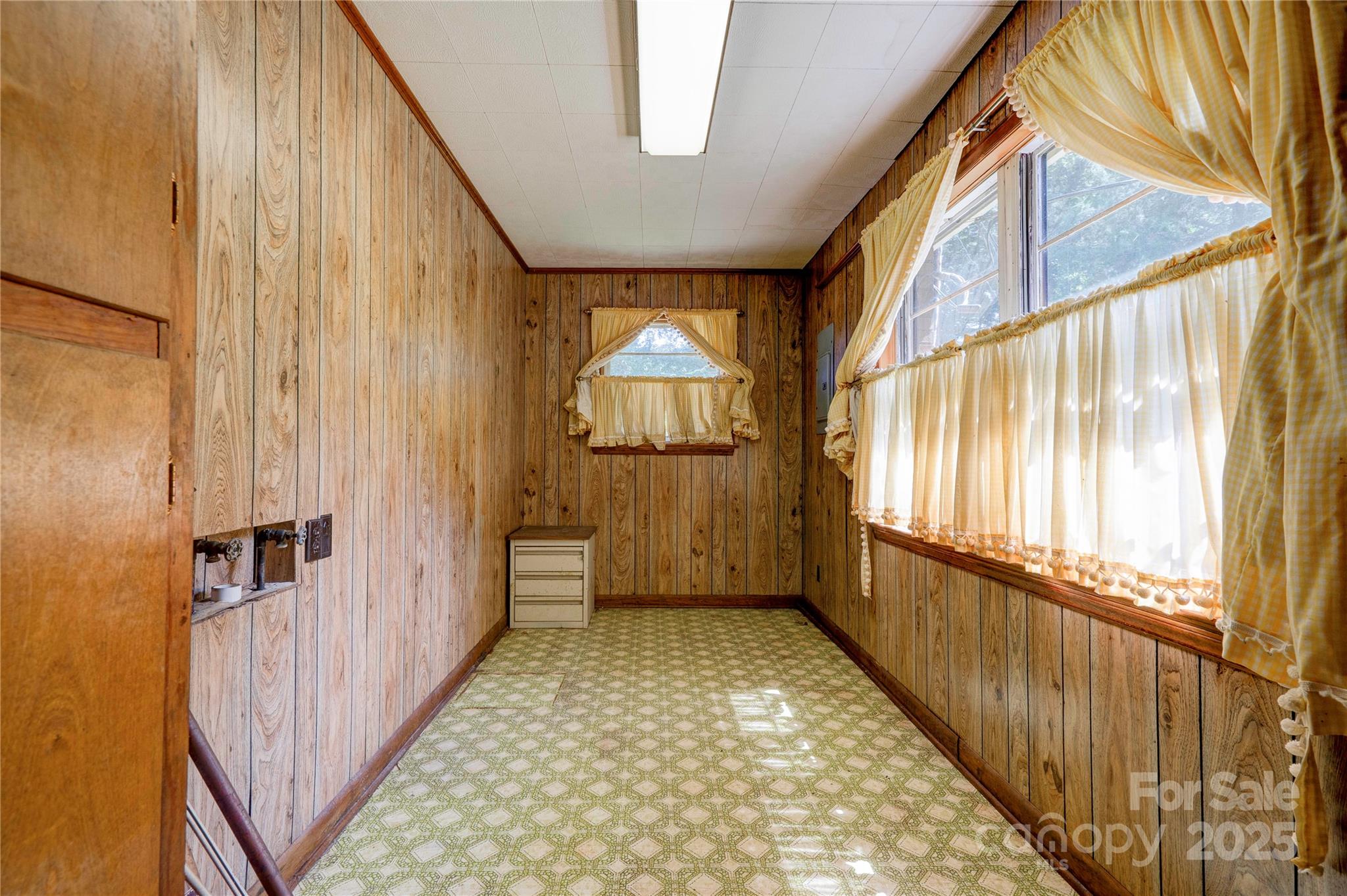 411 Country Club Road