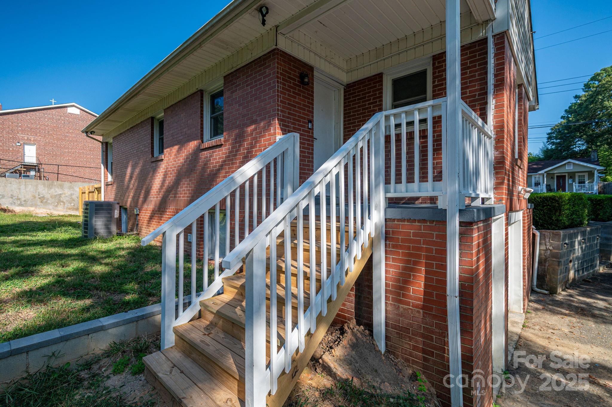 315 E 4th Avenue