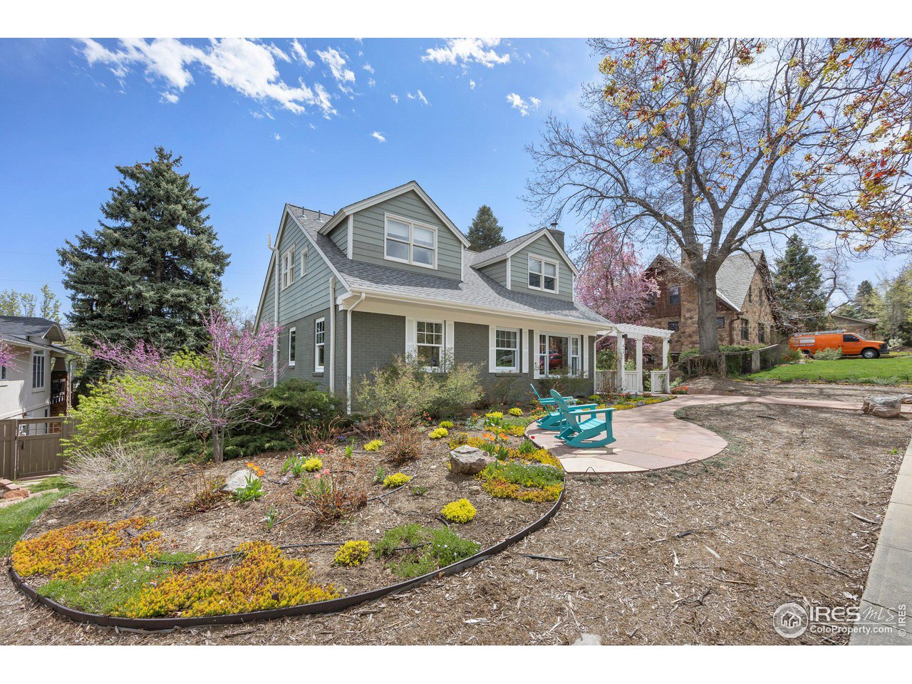 860 Grant Pl