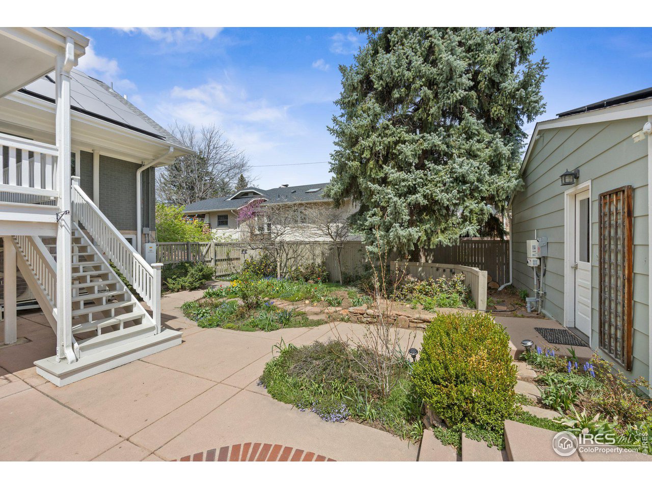860 Grant Pl