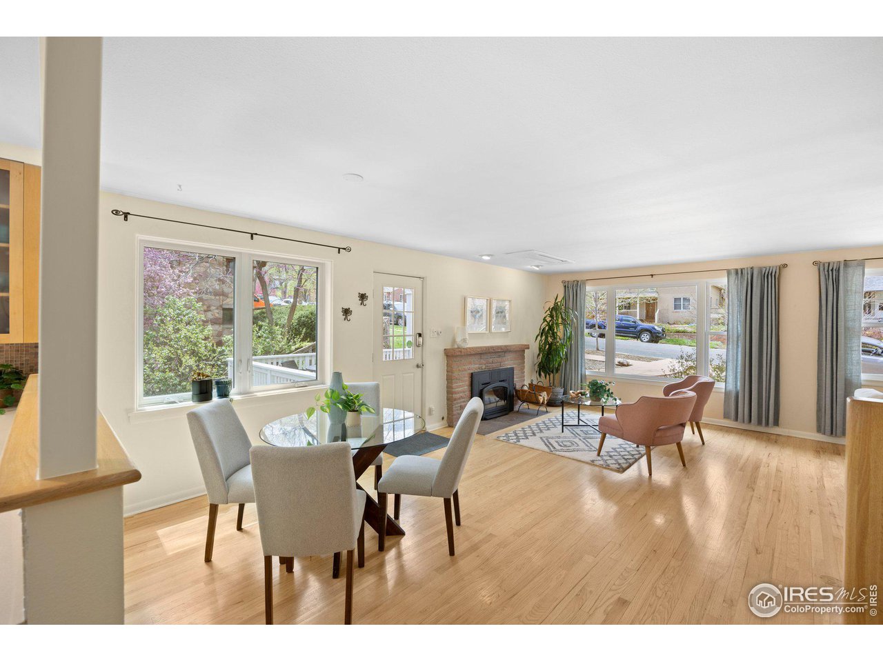860 Grant Pl