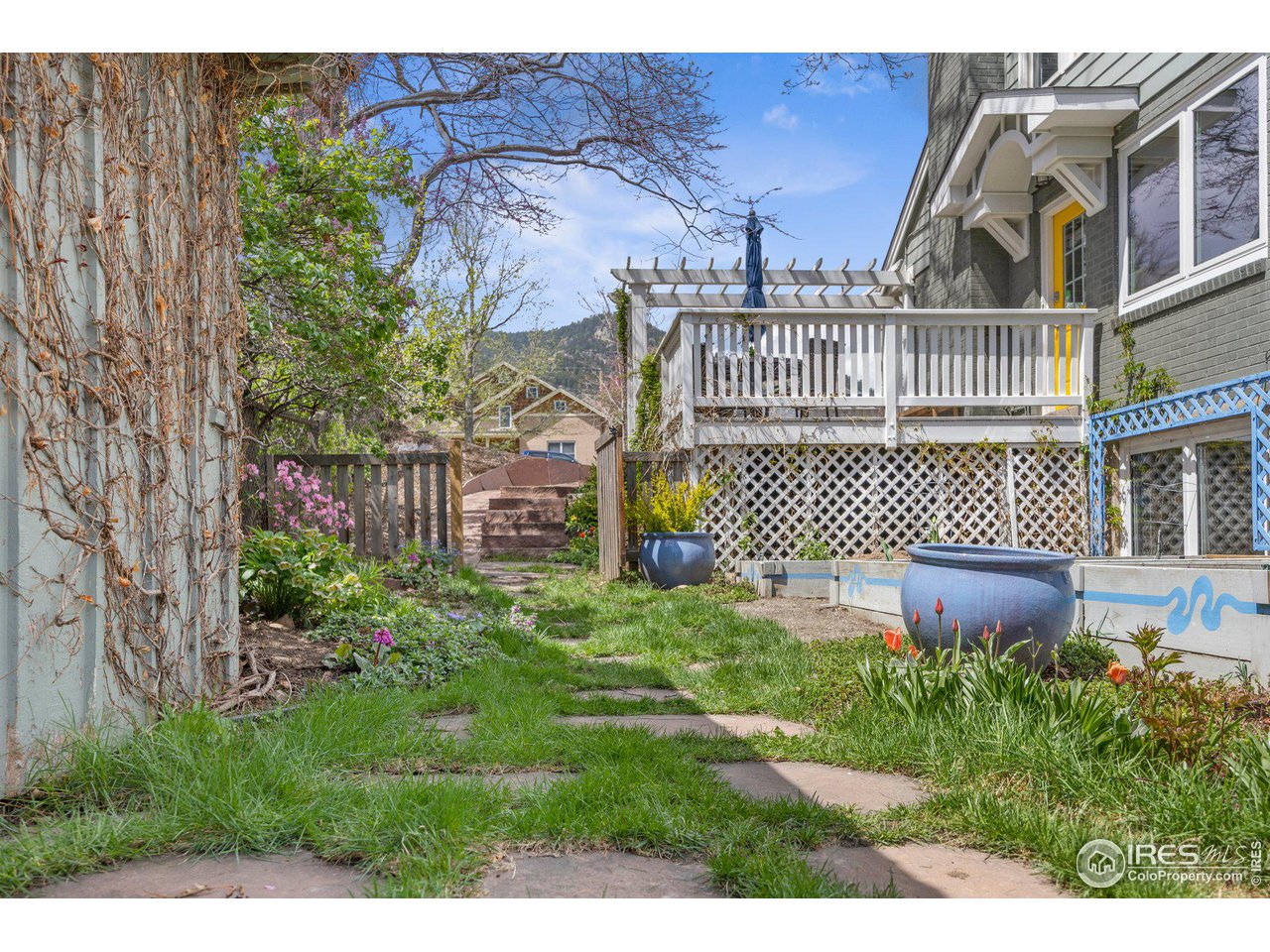860 Grant Pl