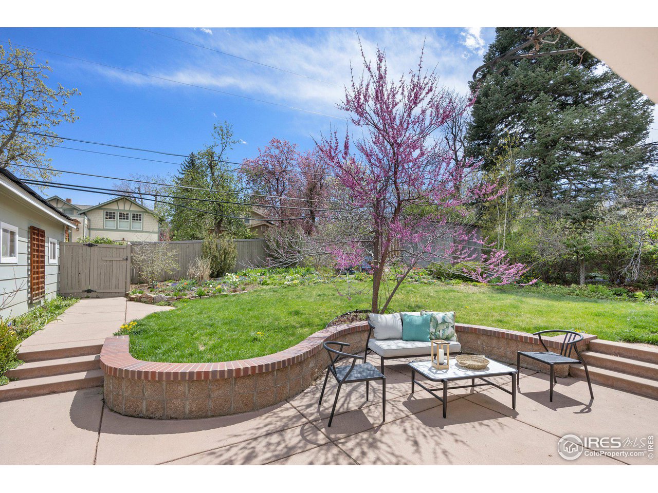 860 Grant Pl