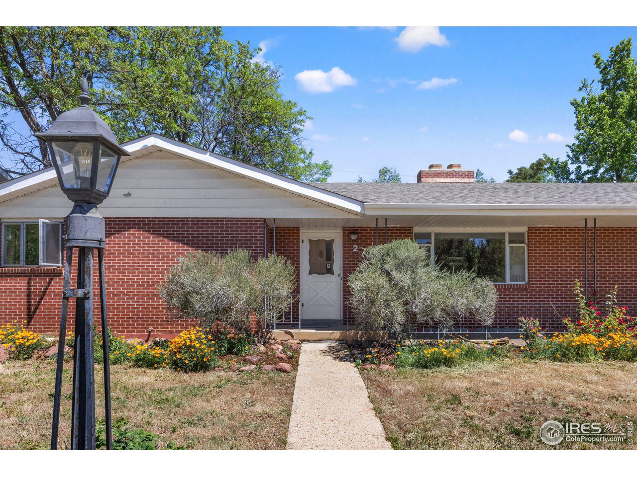 2705 Dartmouth Ave