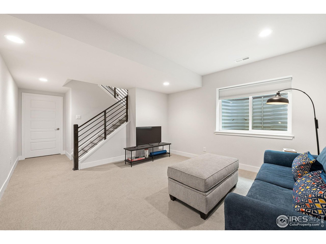 364 Shawnee Ln