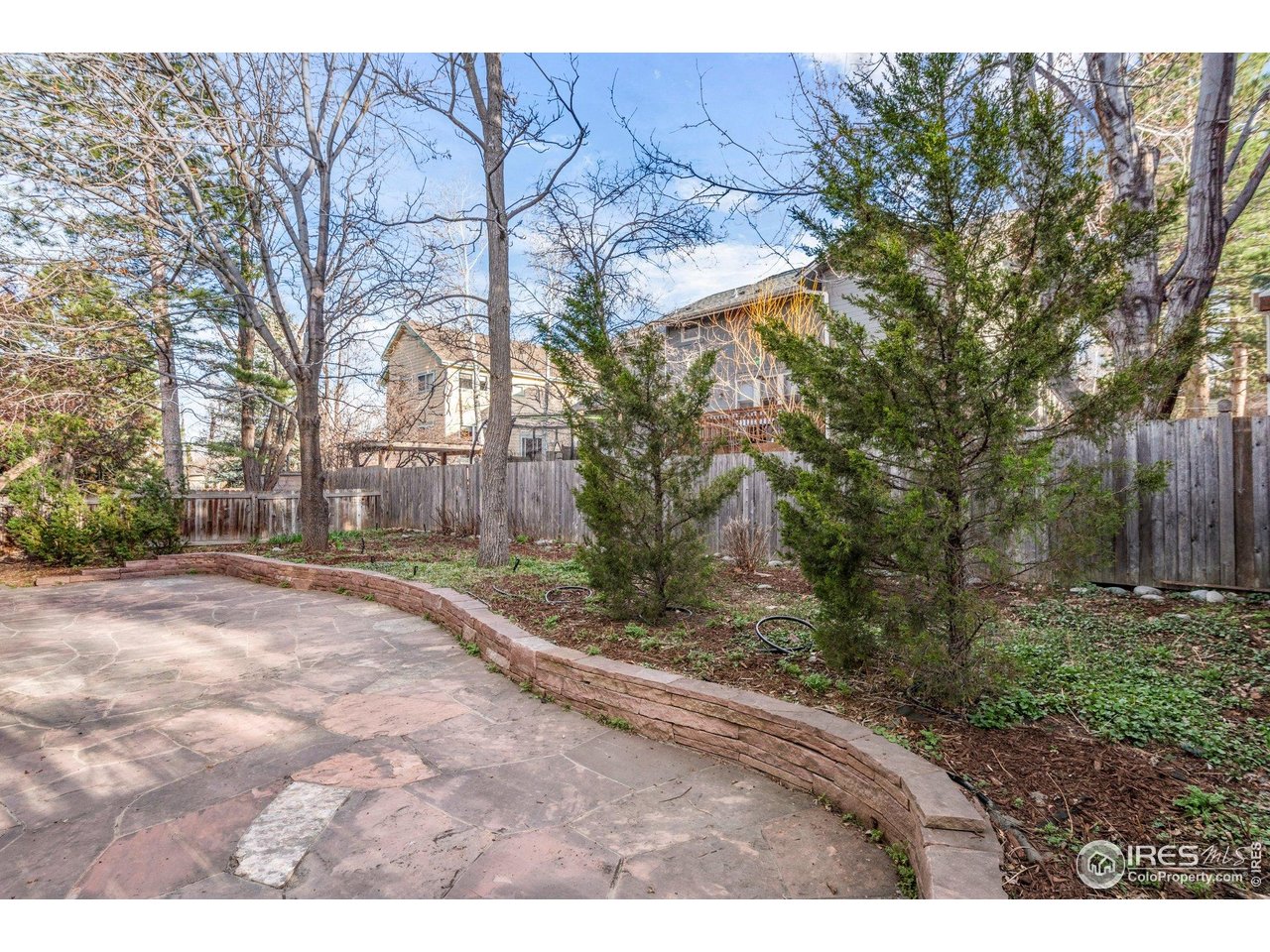 1490 Periwinkle Dr
