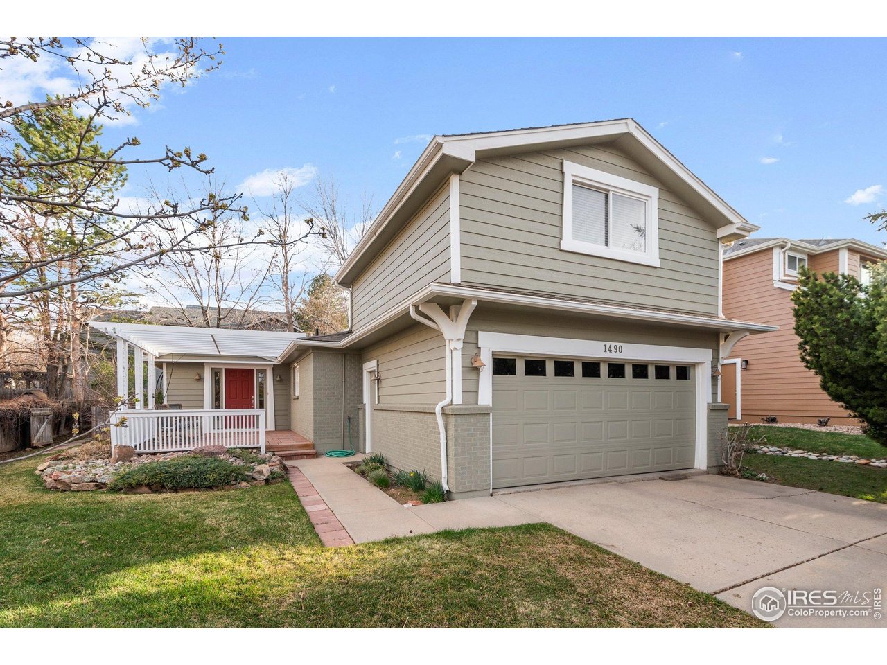1490 Periwinkle Dr