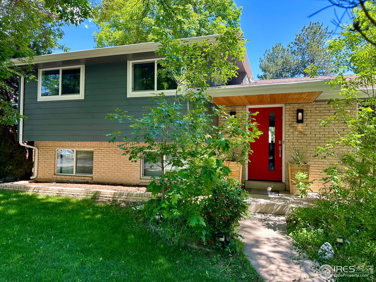 5355 Kewanee Dr