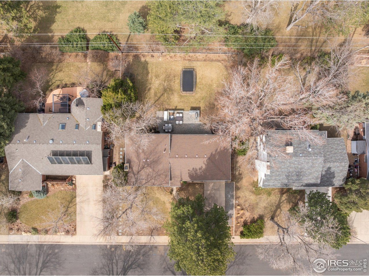 5355 Kewanee Dr