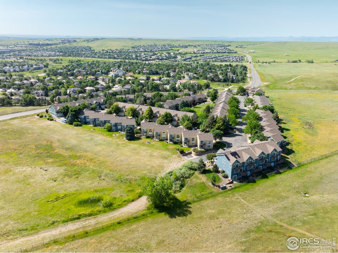 211 Rockview Dr