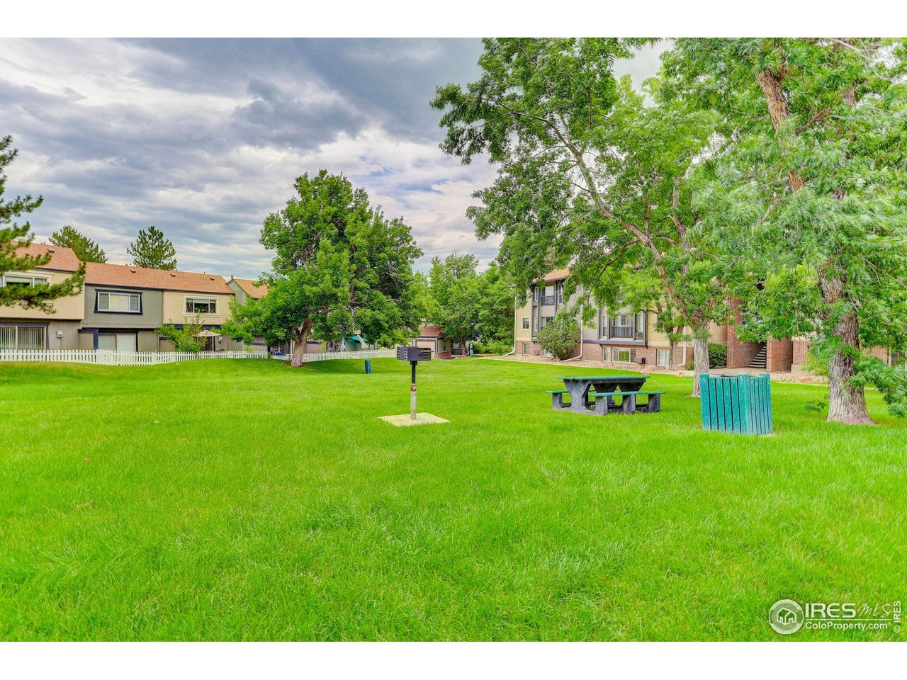 850 W Moorhead Cir 3D