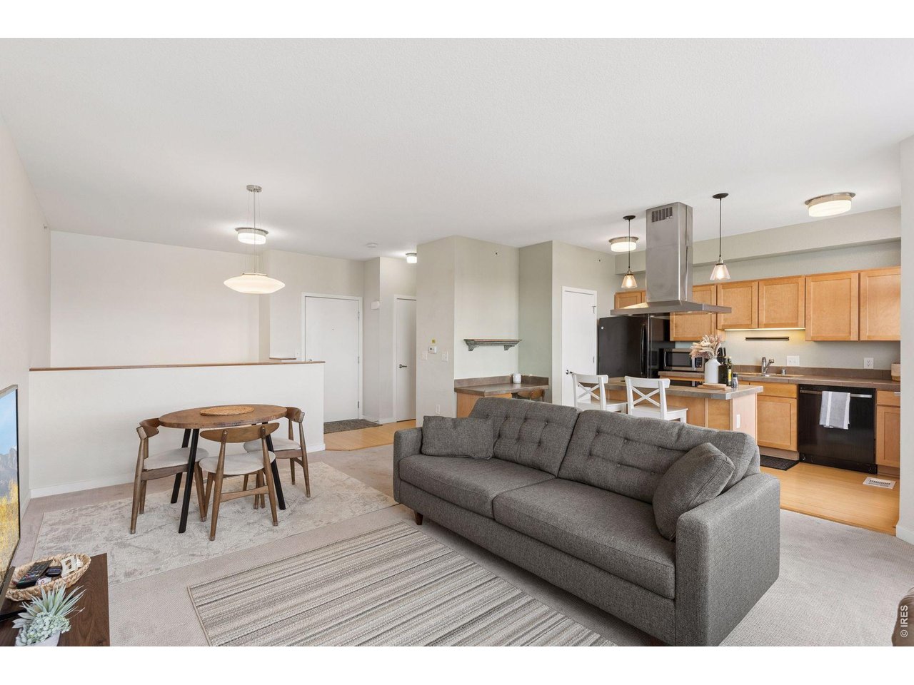 2810 E College Ave 302