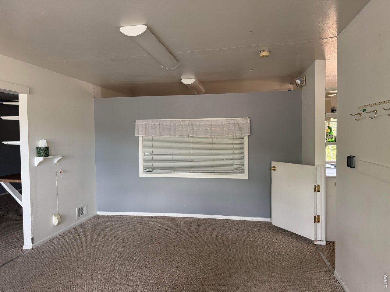 3695 Martin Dr
