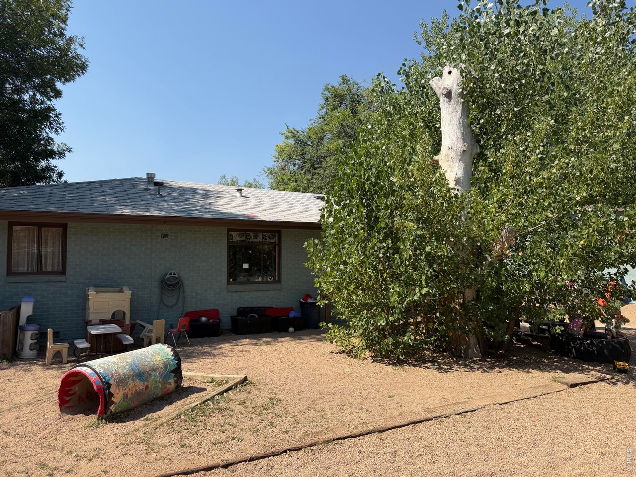 3695 Martin Dr