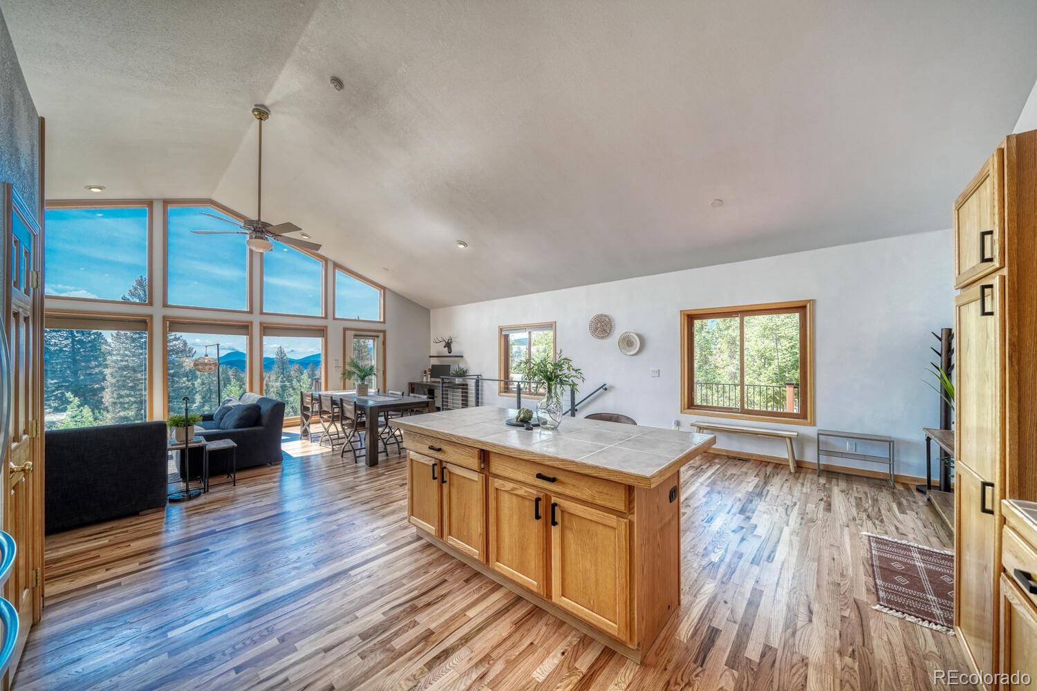 50 Ridge Lane