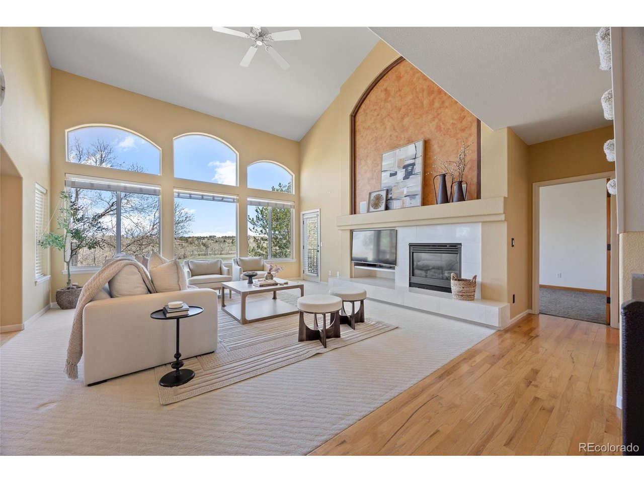21231 E Saddle Rock Ln