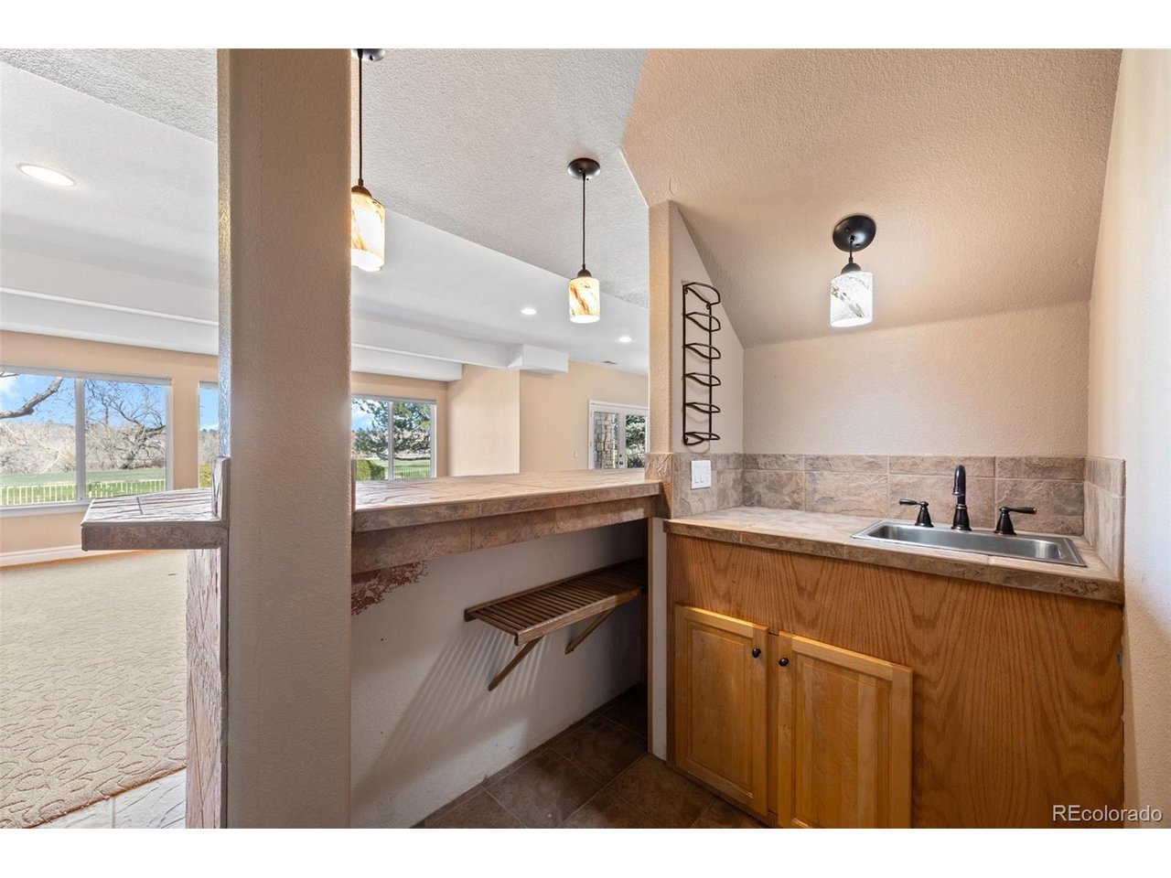 21231 E Saddle Rock Ln