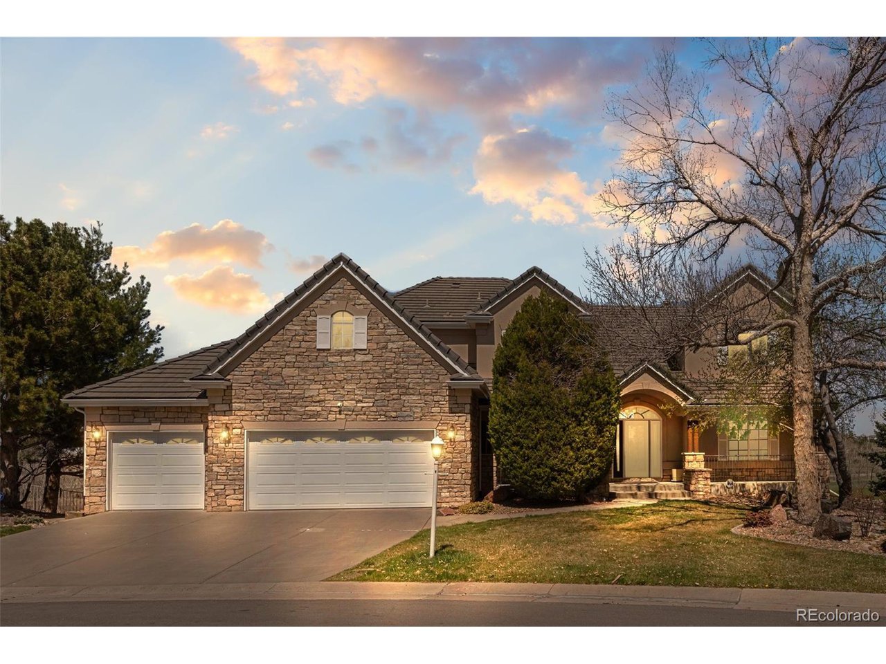 21231 E Saddle Rock Ln
