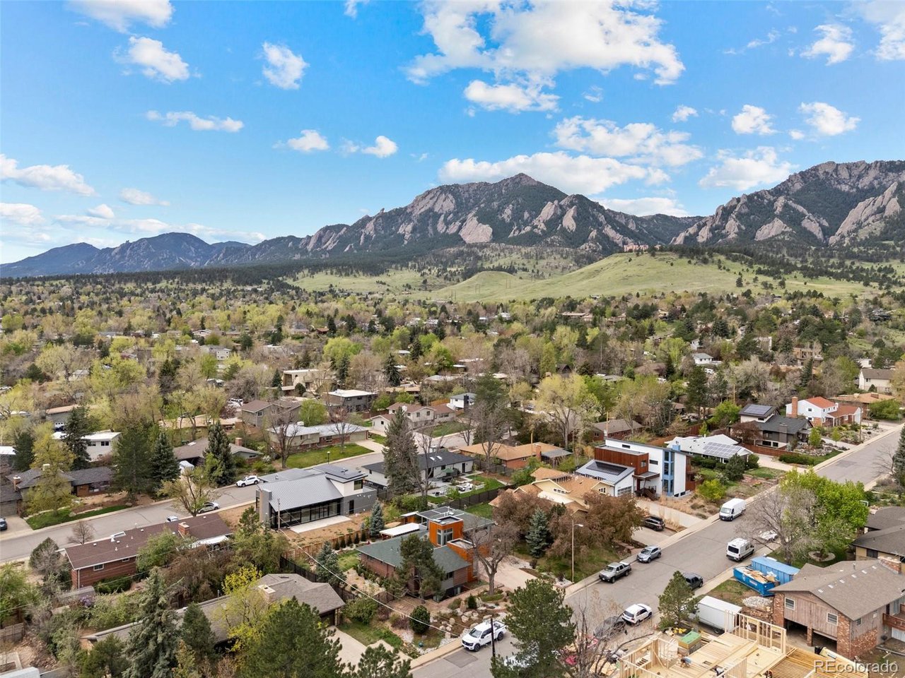 2905 Regis Dr