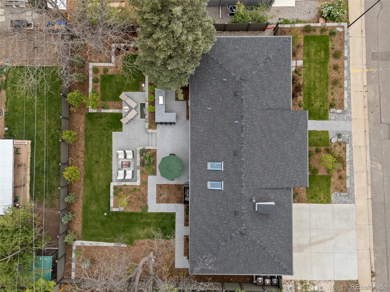 2905 Regis Dr