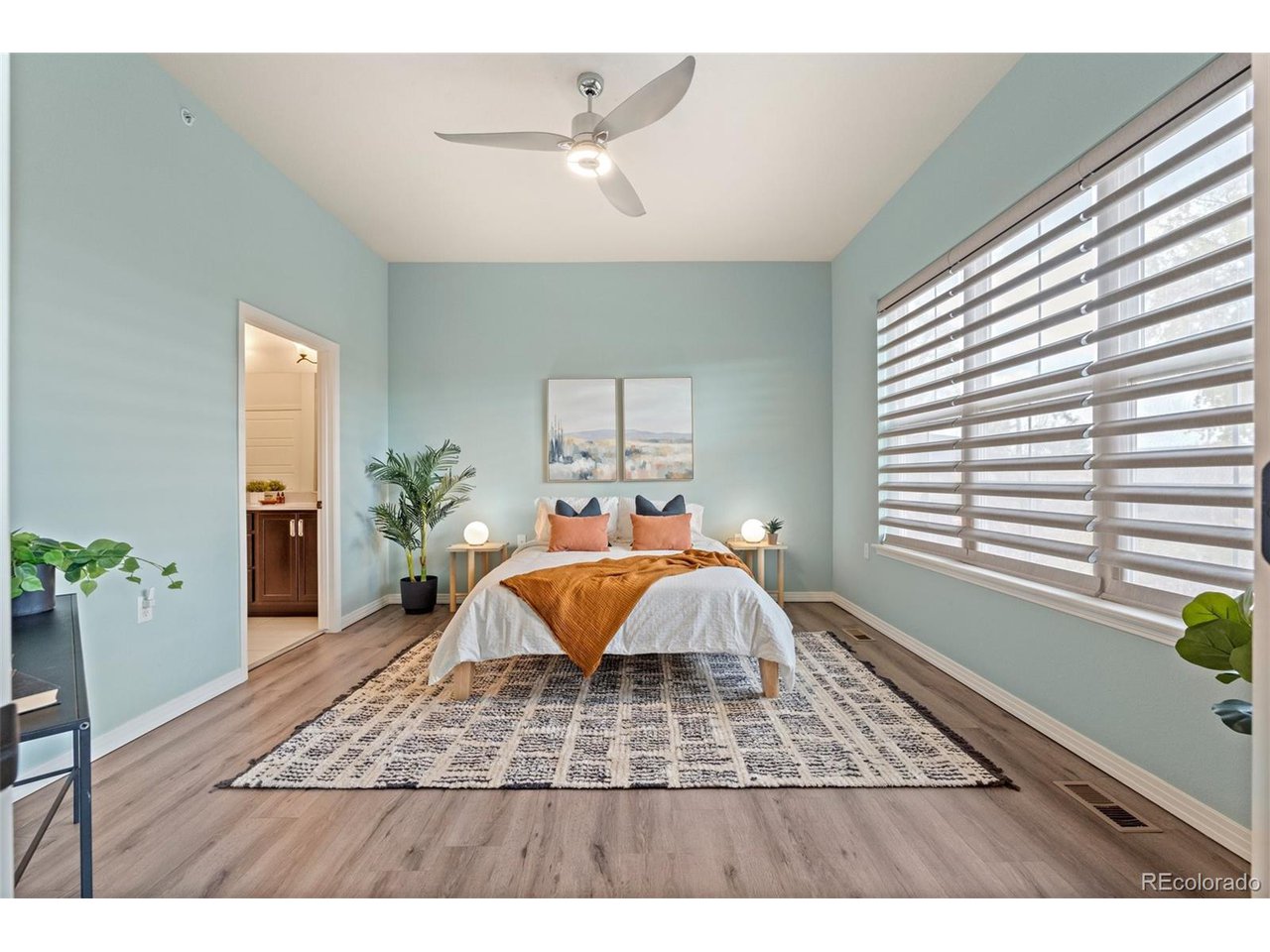 1166 Summit View Dr
