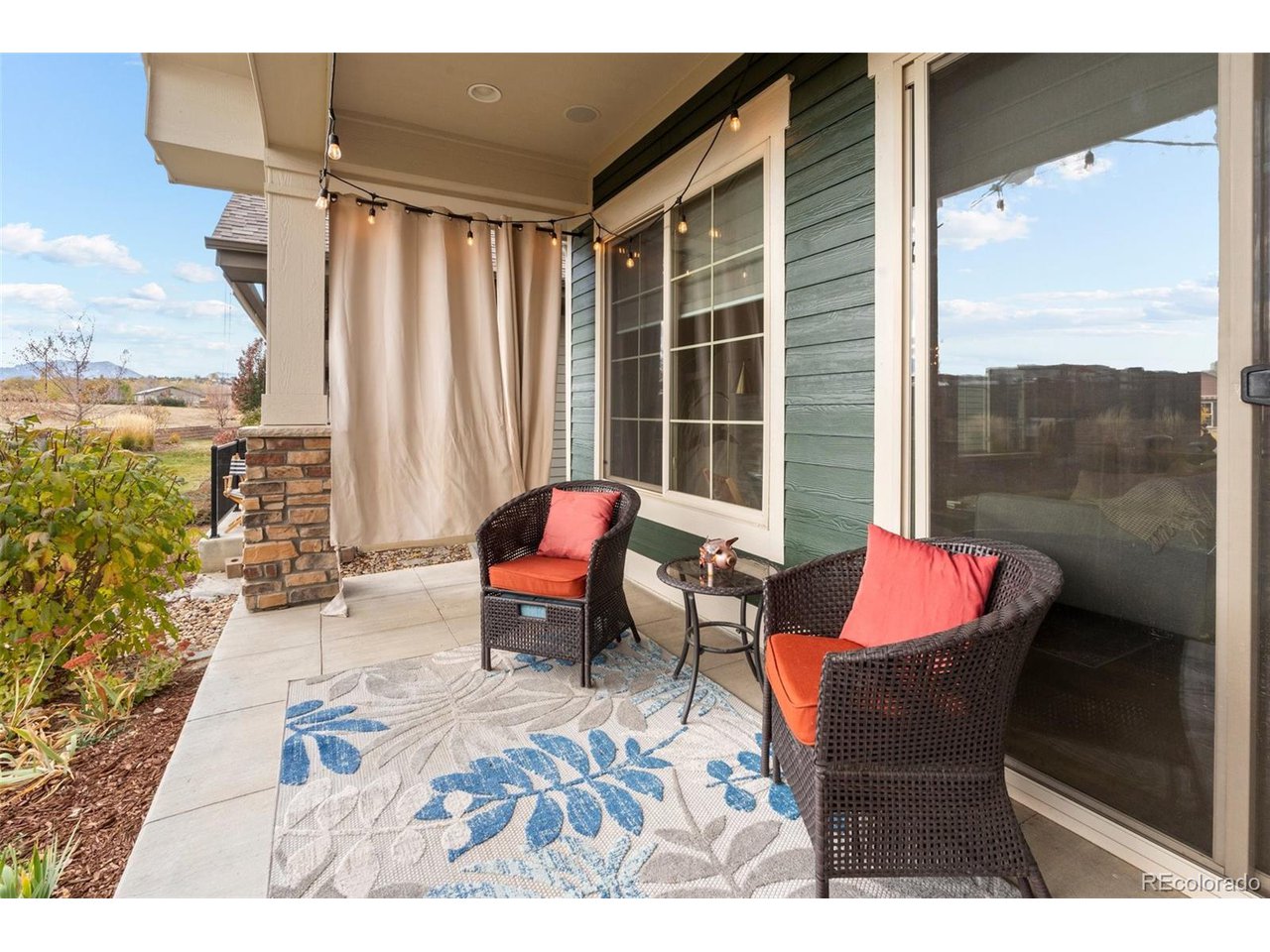 1166 Summit View Dr