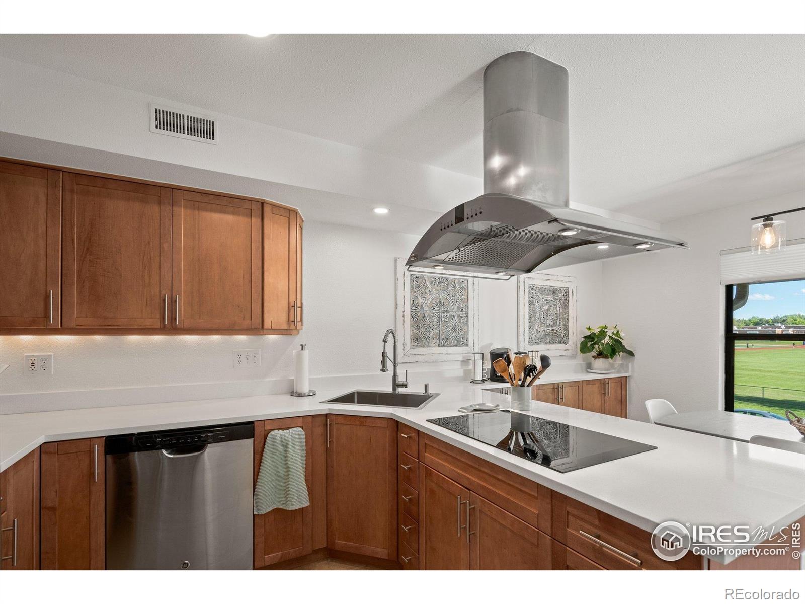 500 Manhattan Drive Unit: A9