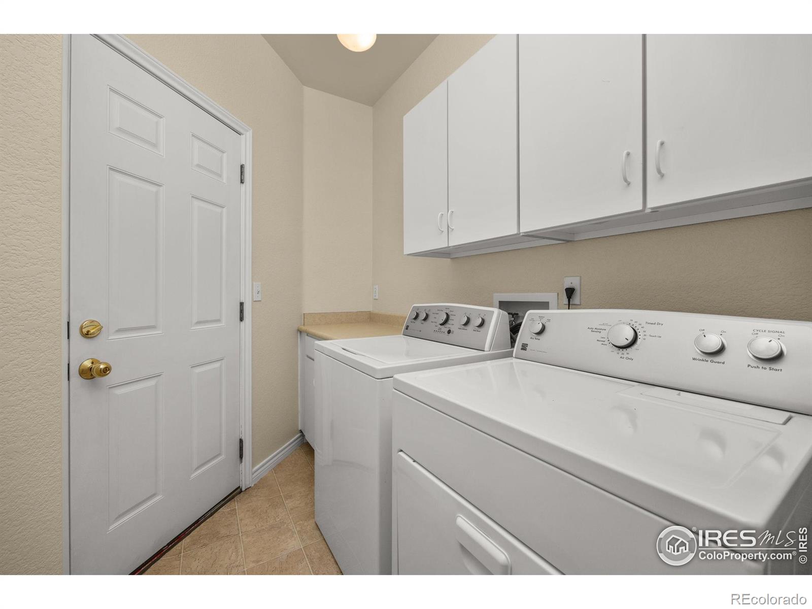 2106 River Walk Lane