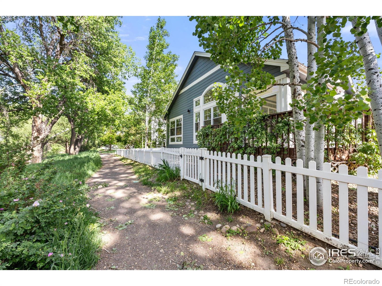 2106 River Walk Lane