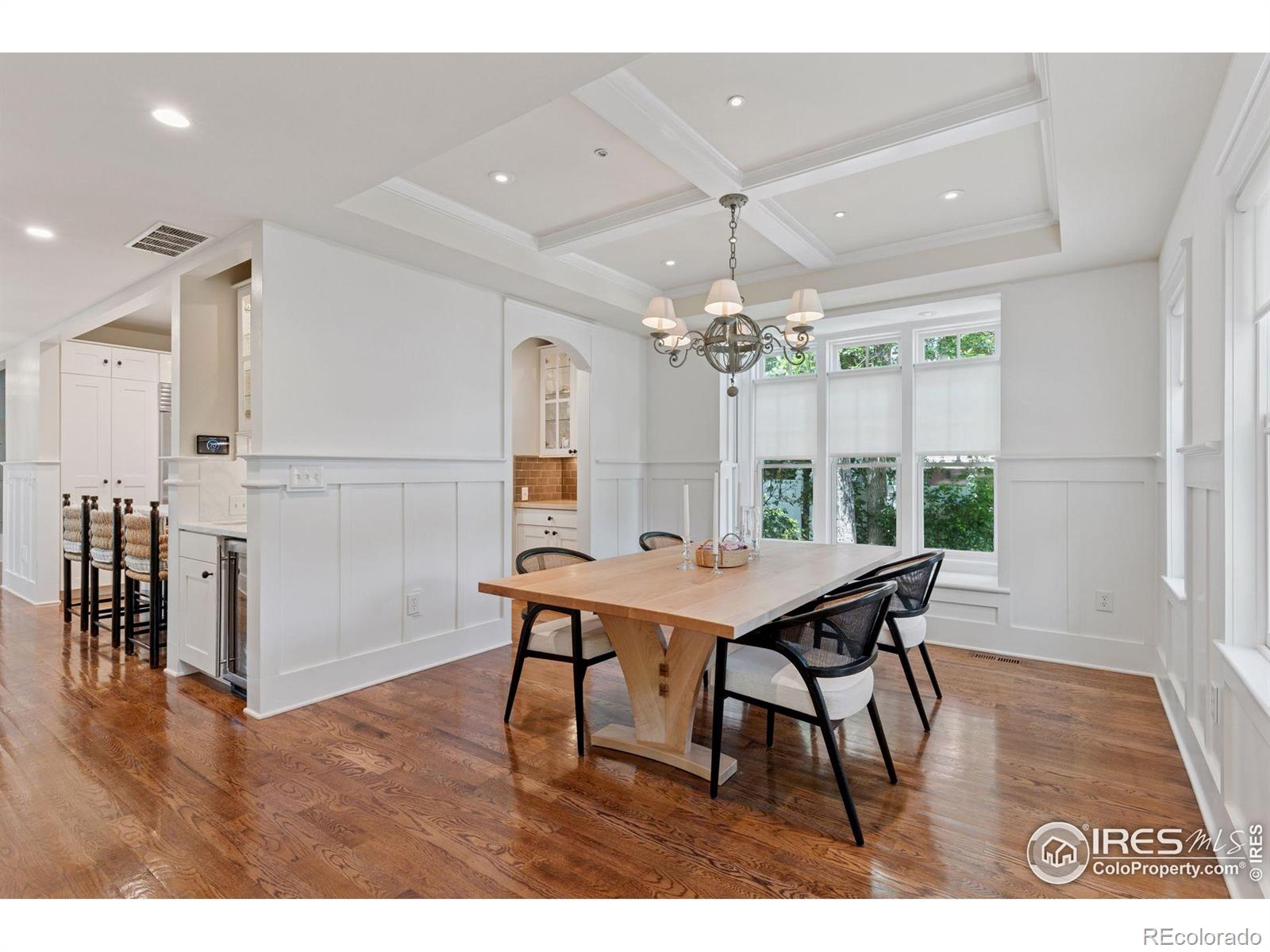 877 Racquet Lane