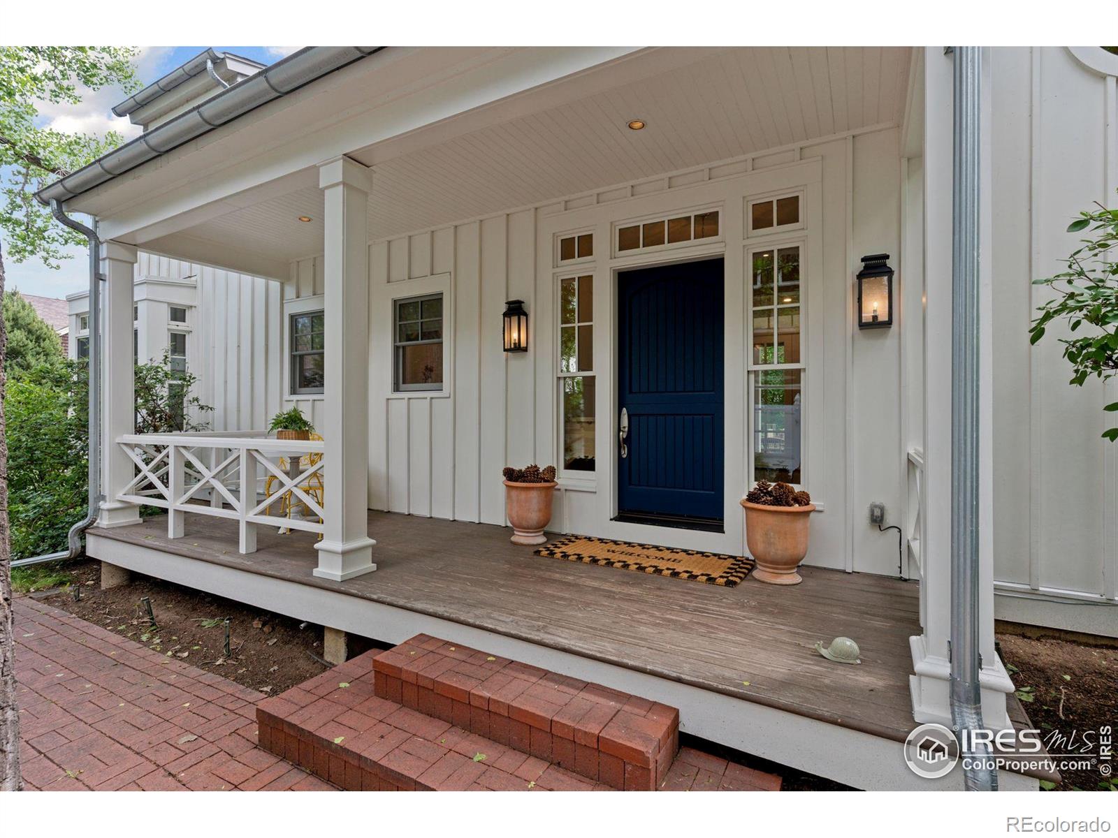877 Racquet Lane
