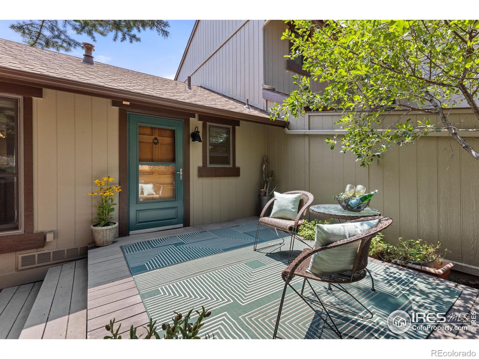 1624 Bradley Court