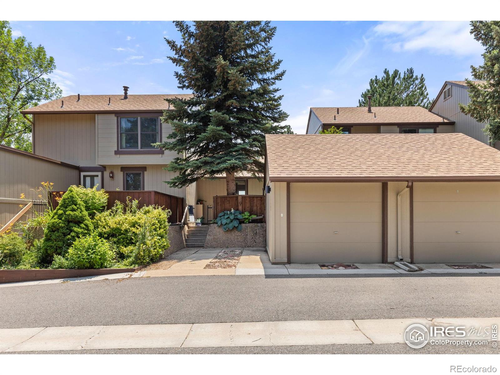1624 Bradley Court