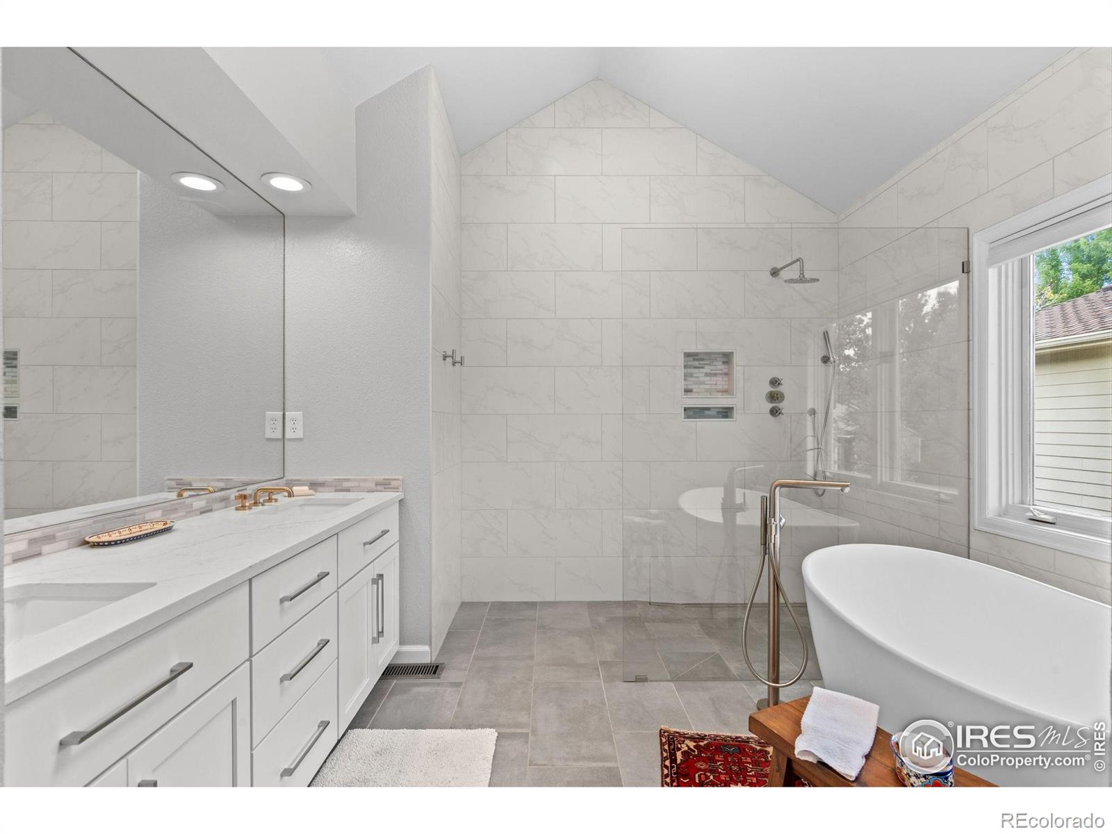 2165 Kincaid Place