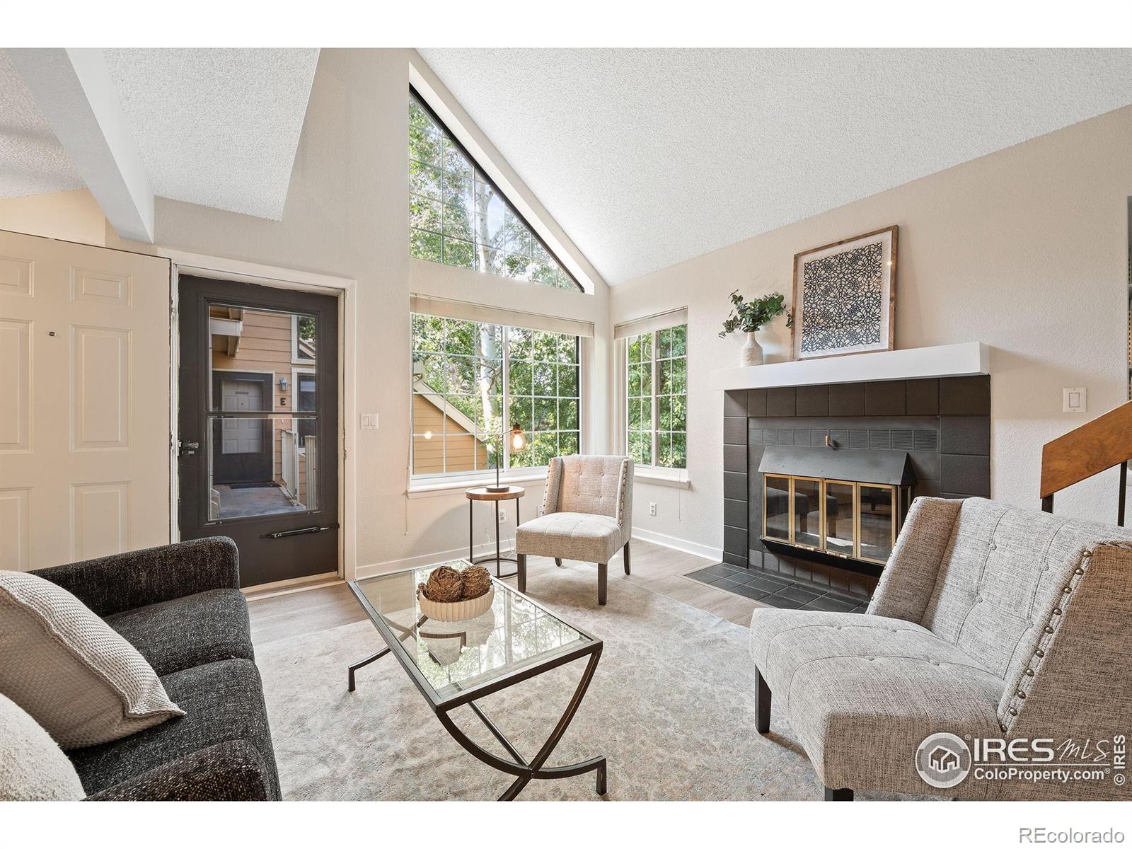 5920 Gunbarrel Avenue Unit: B