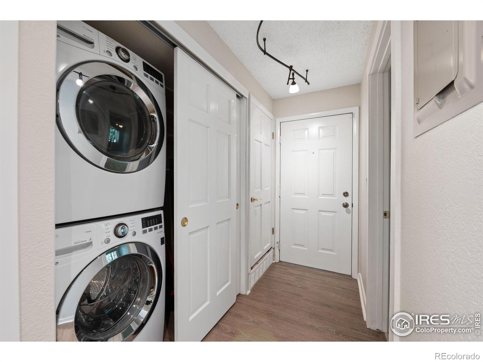 5920 Gunbarrel Avenue Unit: B