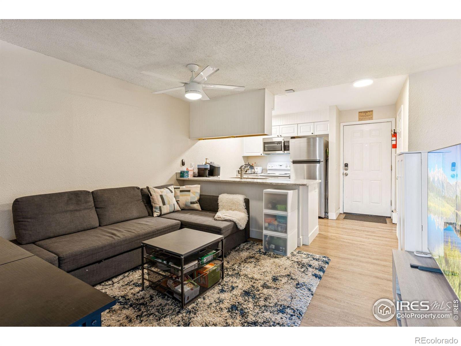 1200 College Avenue Unit: 122