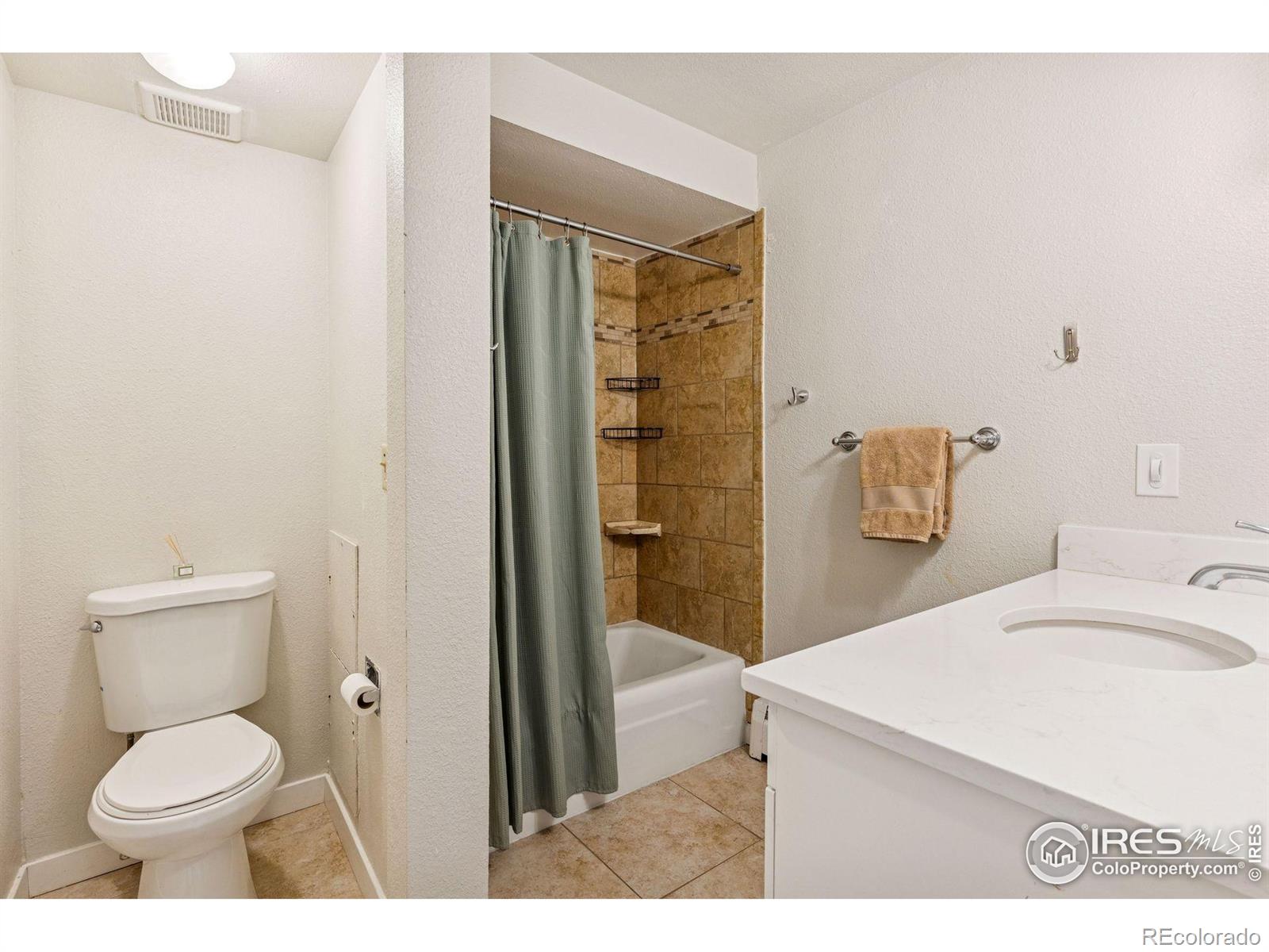 1200 College Avenue Unit: 122
