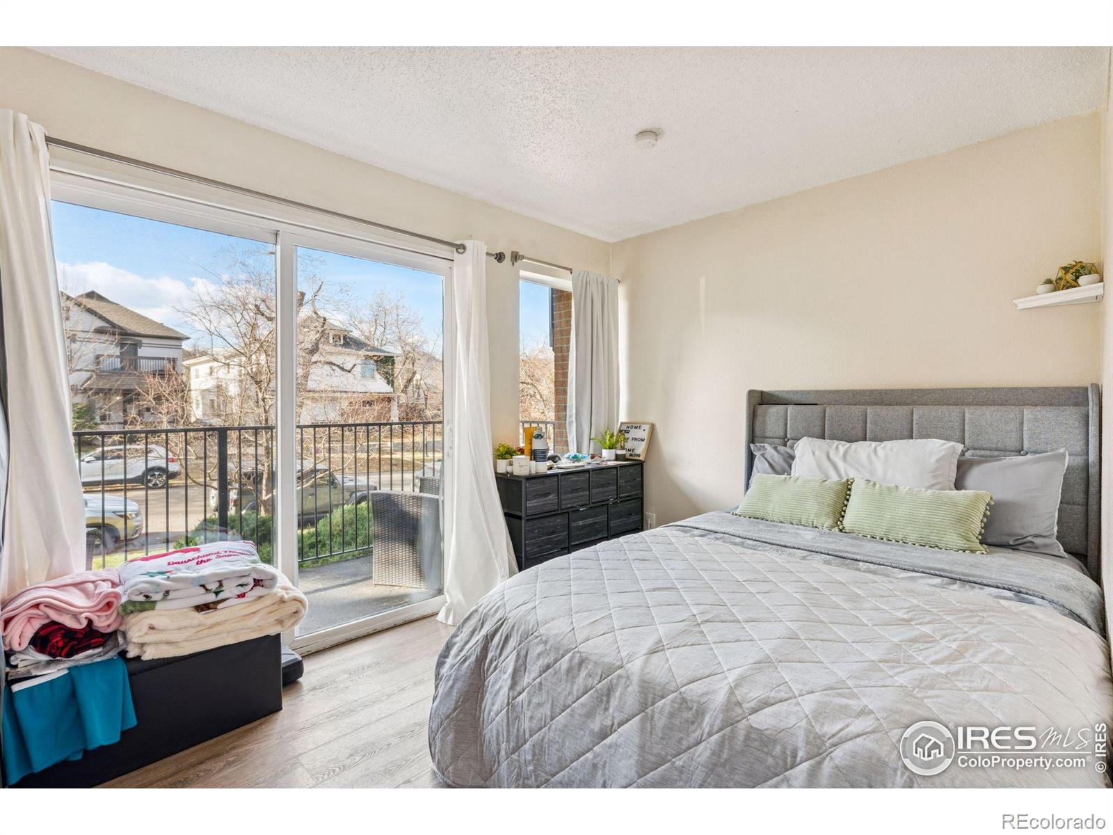1200 College Avenue Unit: 122