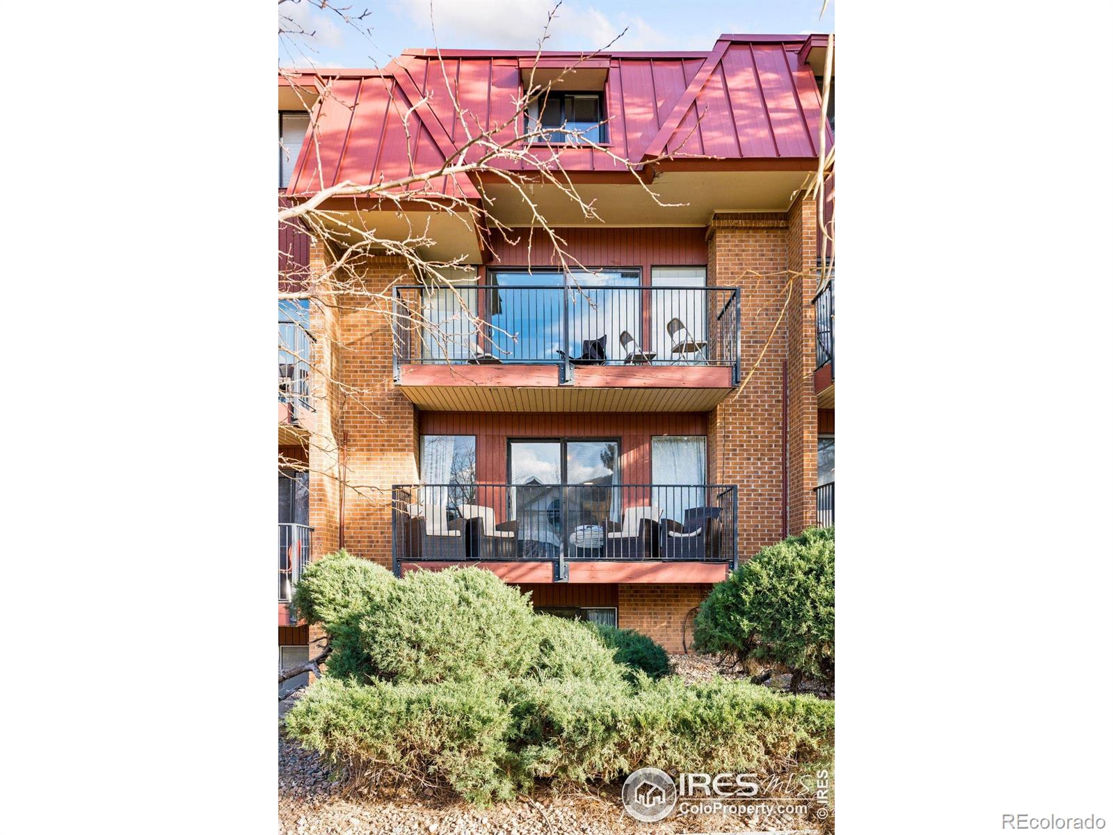 1200 College Avenue Unit: 122