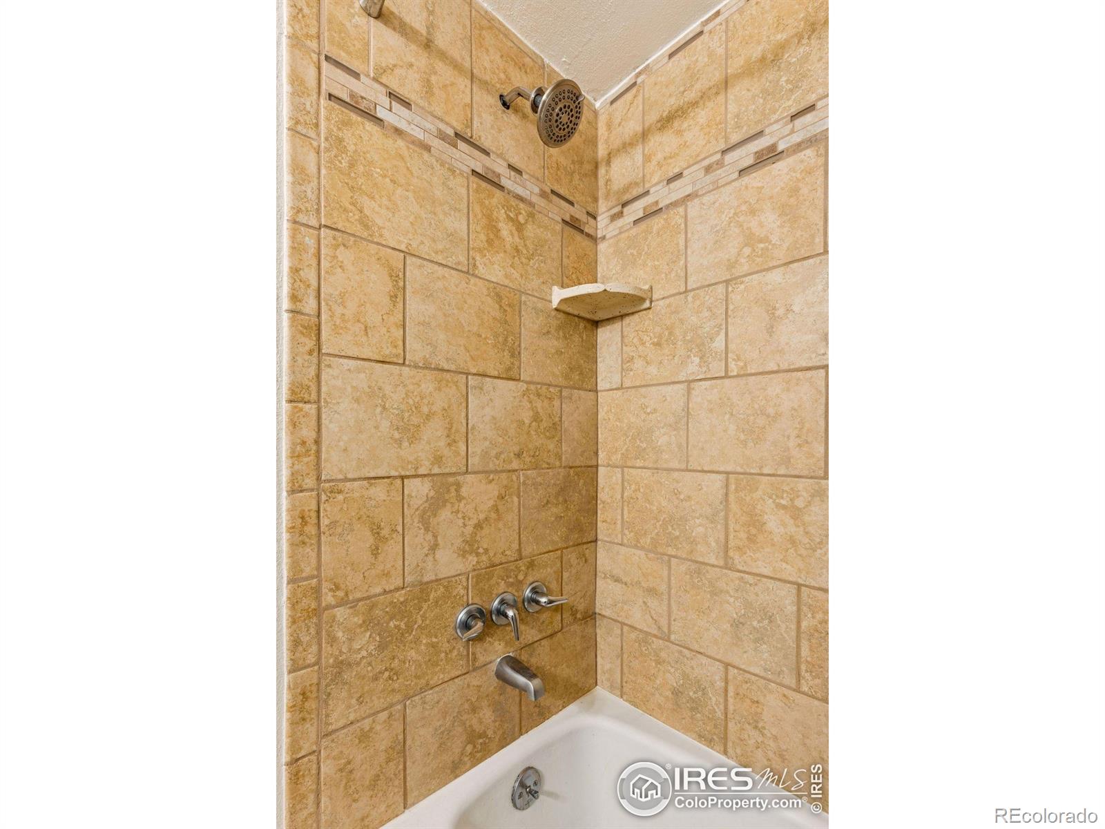 1200 College Avenue Unit: 122
