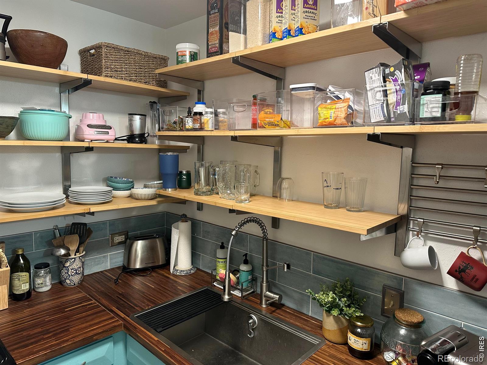 830 20th Street Unit: 210