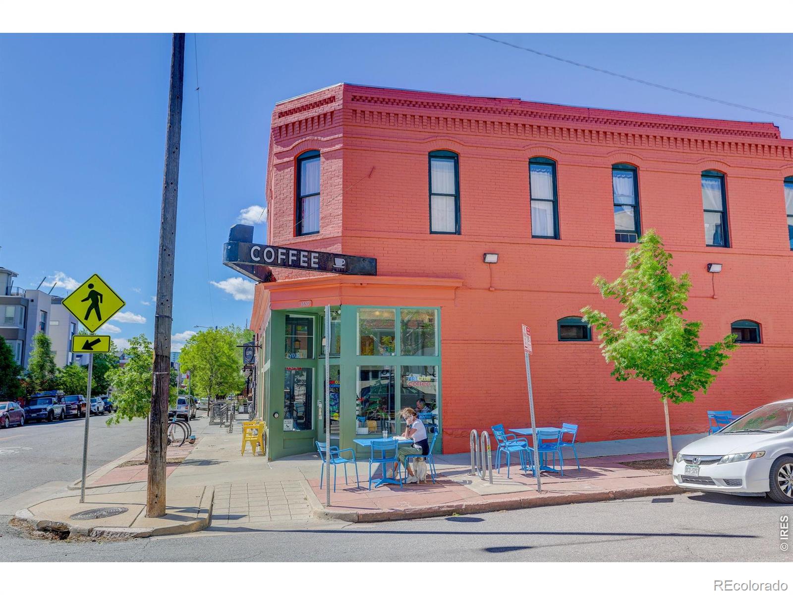 3735 Navajo Street