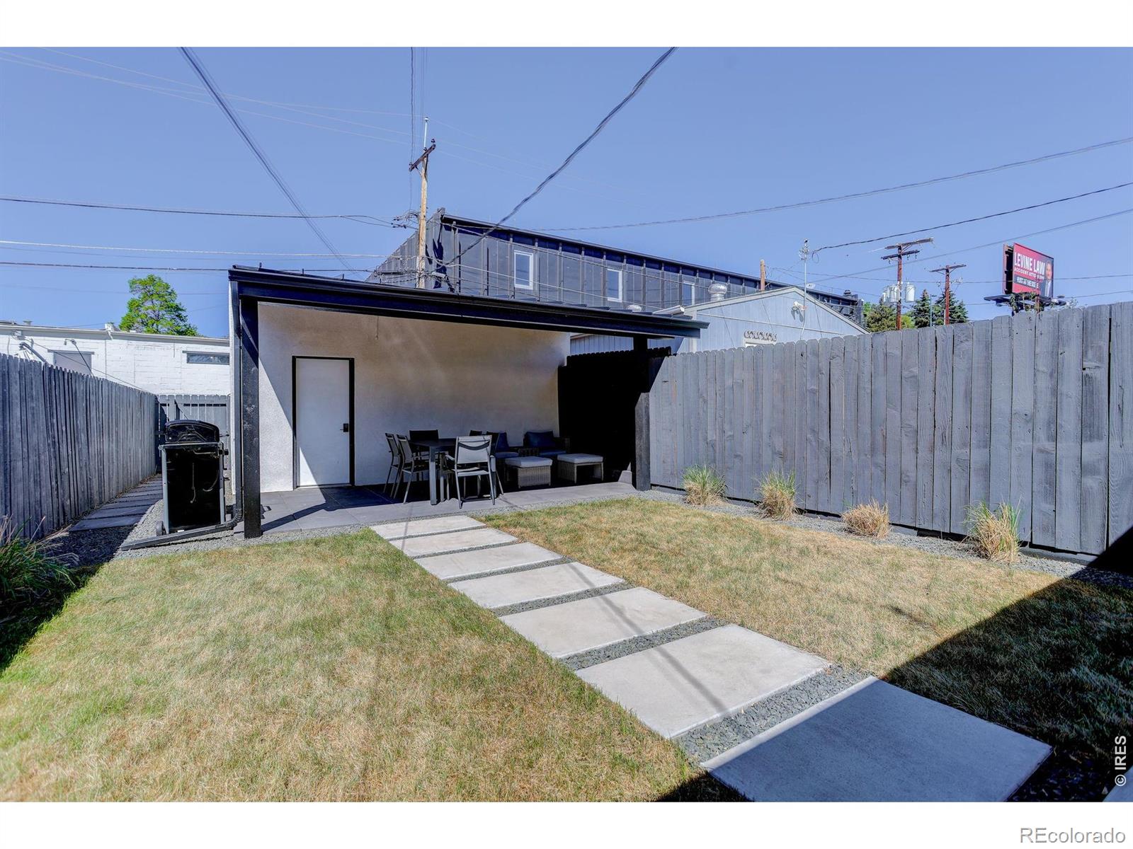 3735 Navajo Street
